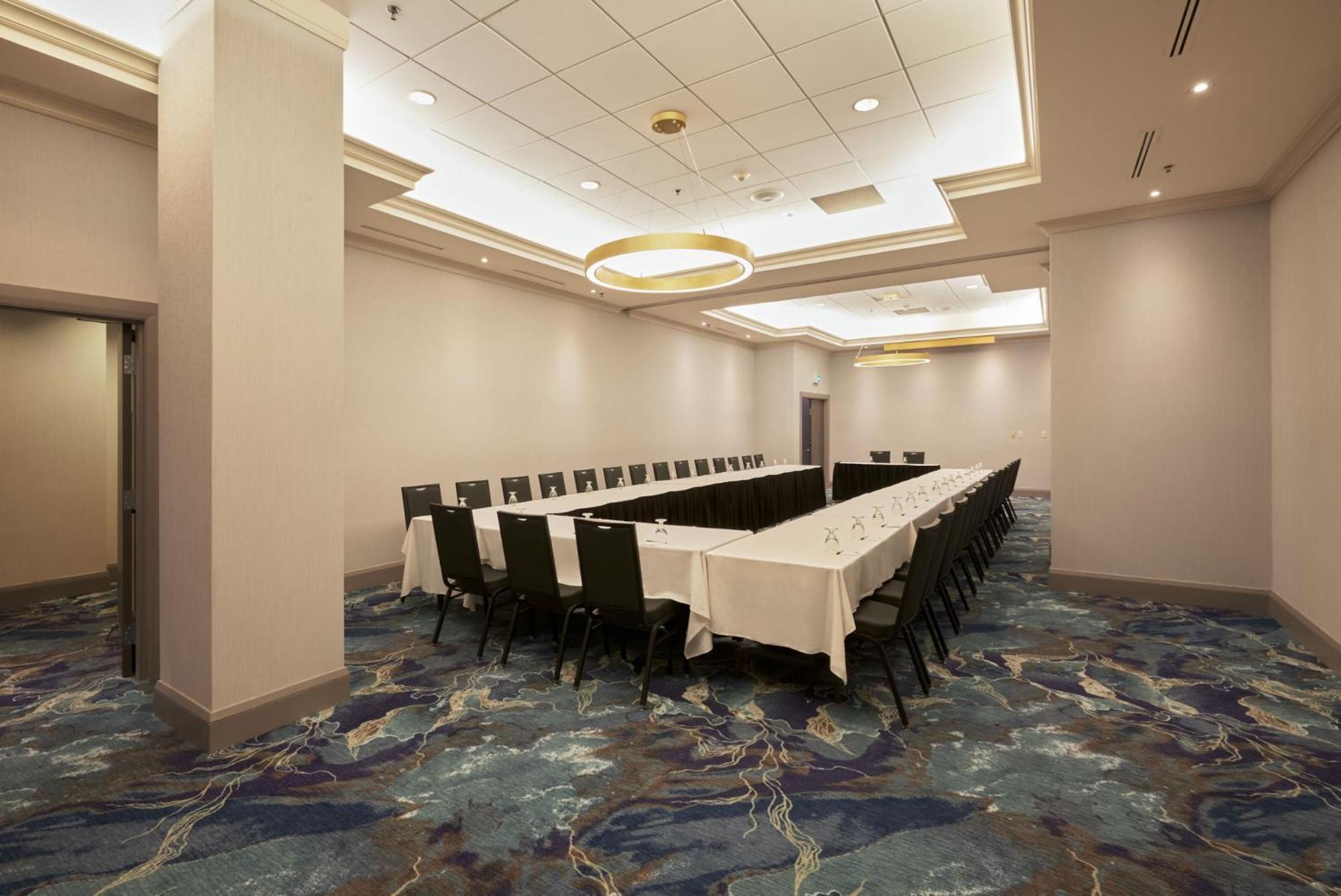 Holiday Inn & Suites Ottawa Kanata By Ihg Zewnętrze zdjęcie