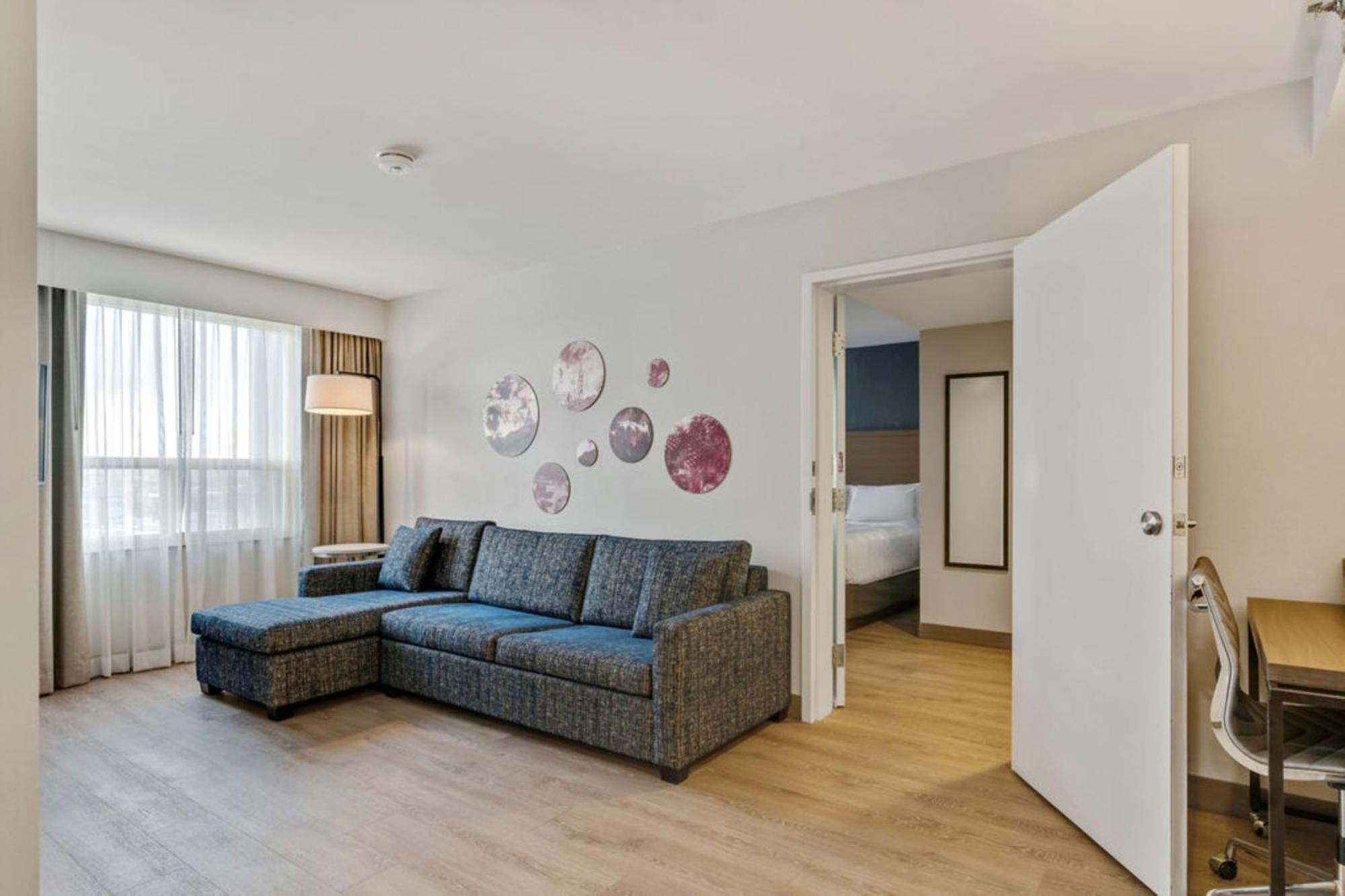 Holiday Inn & Suites Ottawa Kanata By Ihg Zewnętrze zdjęcie