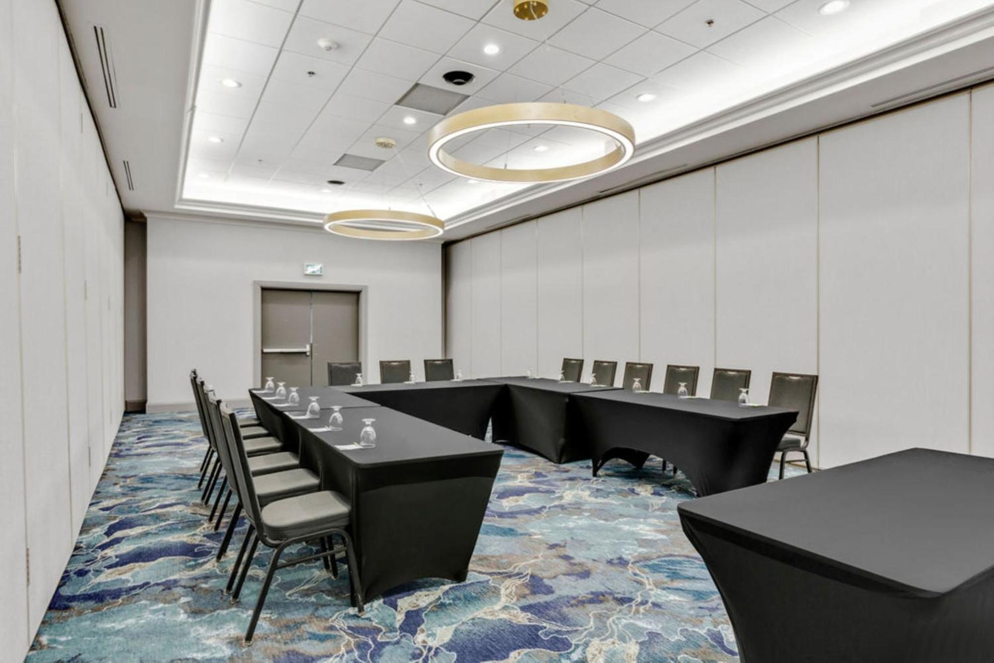 Holiday Inn & Suites Ottawa Kanata By Ihg Zewnętrze zdjęcie