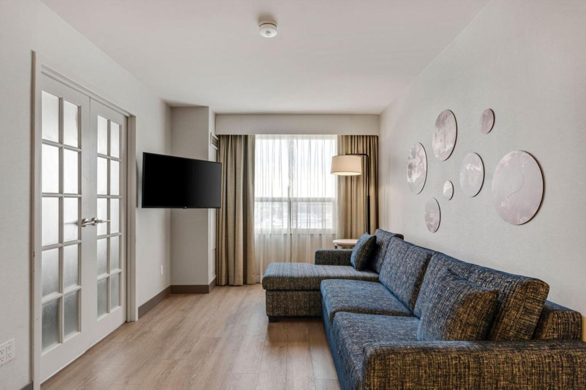 Holiday Inn & Suites Ottawa Kanata By Ihg Zewnętrze zdjęcie