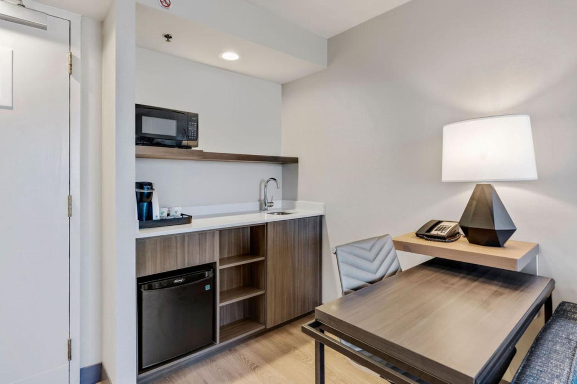 Holiday Inn & Suites Ottawa Kanata By Ihg Zewnętrze zdjęcie