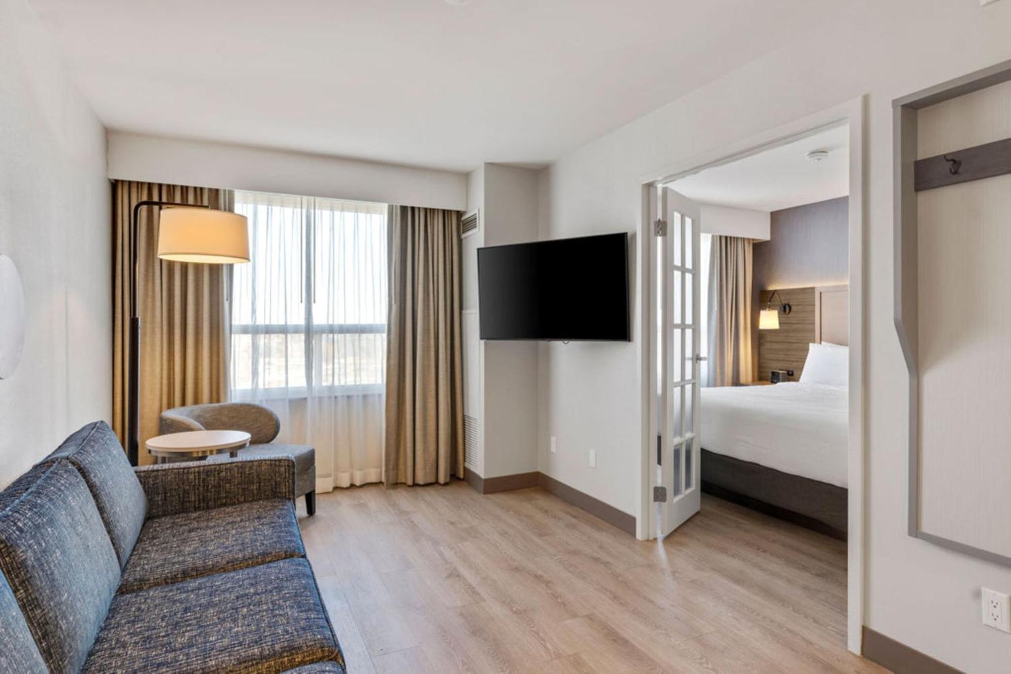 Holiday Inn & Suites Ottawa Kanata By Ihg Zewnętrze zdjęcie