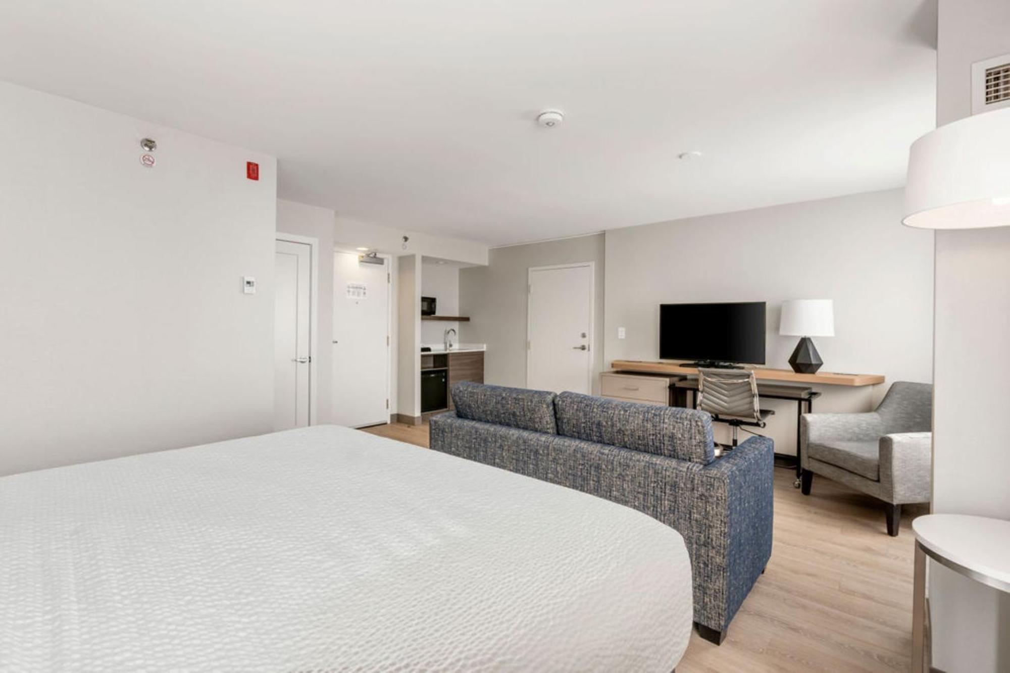 Holiday Inn & Suites Ottawa Kanata By Ihg Zewnętrze zdjęcie
